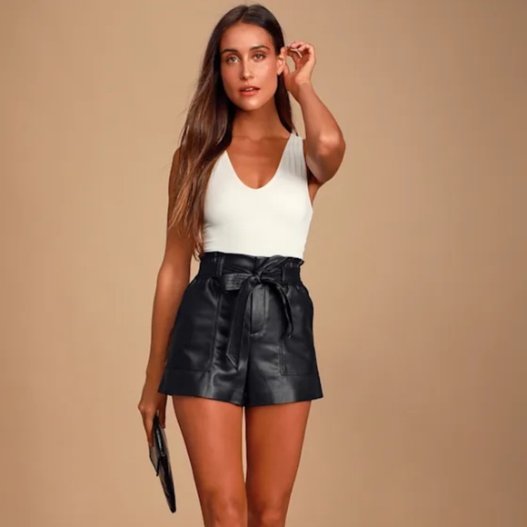 Lulus Basics Feel Like Dancing White Crop Top - Size M - NWT - Picture 4 of 7